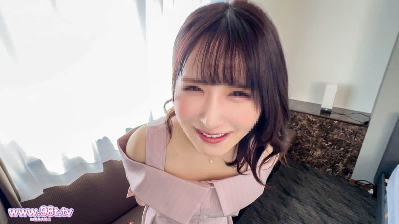 FC2PPV-4804739- 個撮）顔出し♥清楚系美人OL(26)お友達と合流前にデカチンフェラバイトw