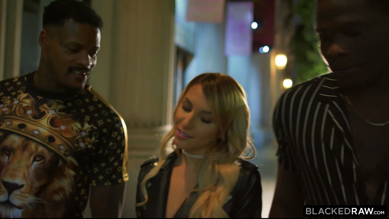 巨汉黑屌前后夹击美女#3P#射精#骚逼#挑逗#性交